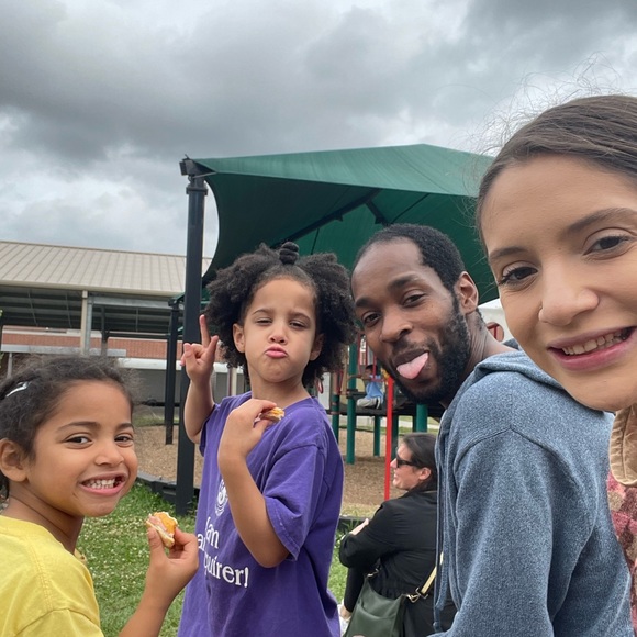 Meet your Posher, Angelica! - Picture 4 of 4